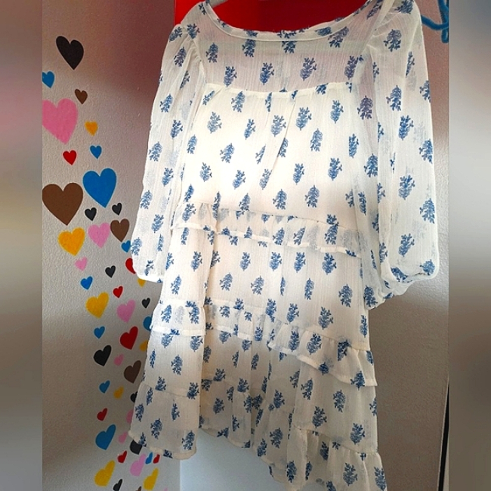 **Girls sheer-sleeve, peasant, floral dress- size xs 4/5  by Wonder Nation.